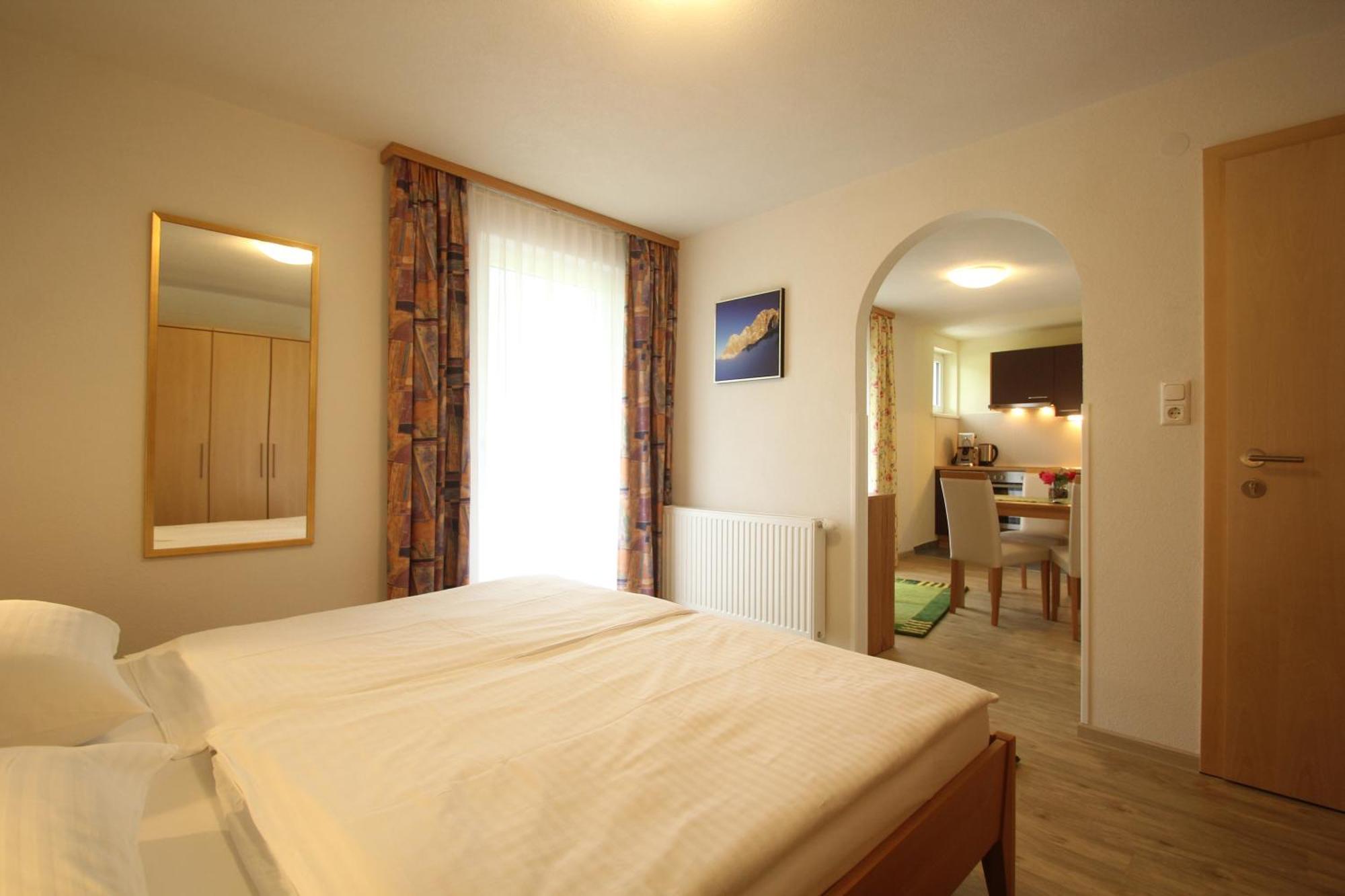 Apartmenthaus Dornroeschen Ramsau am Dachstein Pokój zdjęcie