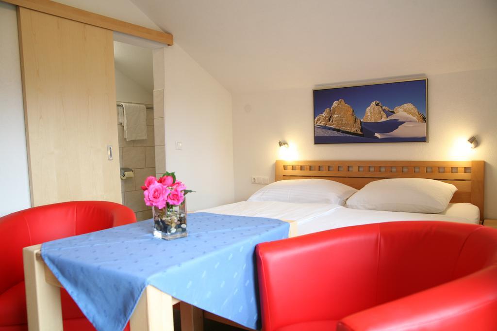 Apartmenthaus Dornroeschen Ramsau am Dachstein Pokój zdjęcie